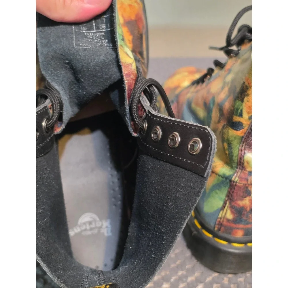 Dr. Martens 1460 Pascal Hogarth Renaissance Print Boots Mens 6 Ladies 7 Multi